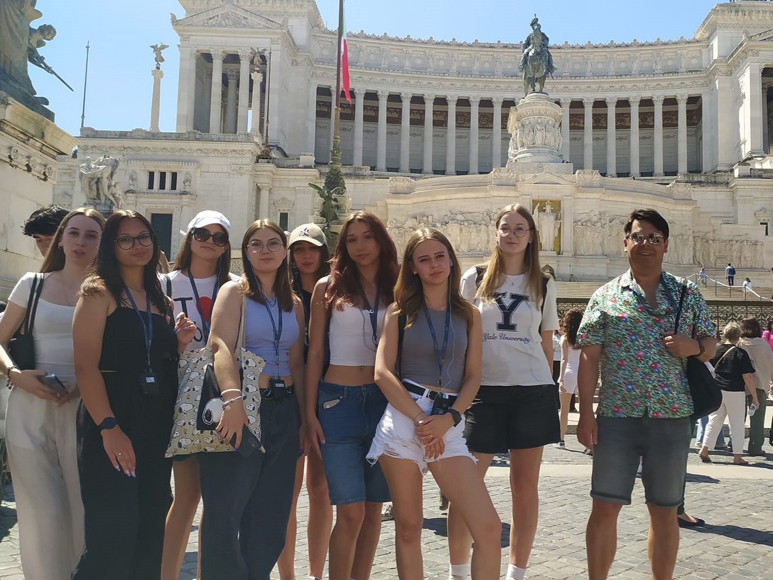 Uczestnicy wycieczki do Rzymu z dyrektorem szkoły