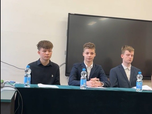 debata przedwyborcza do SU