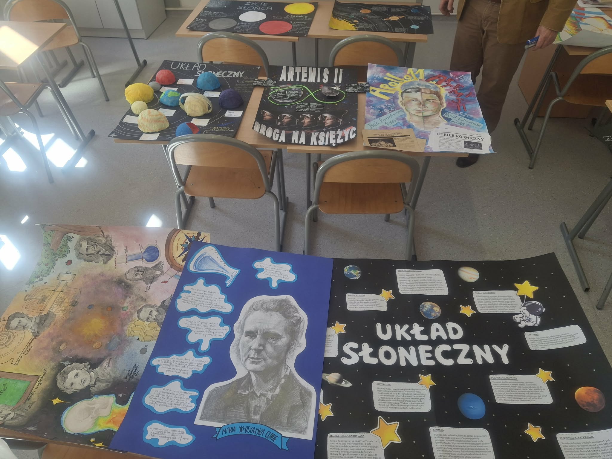 plakat na konkurs fizyczny