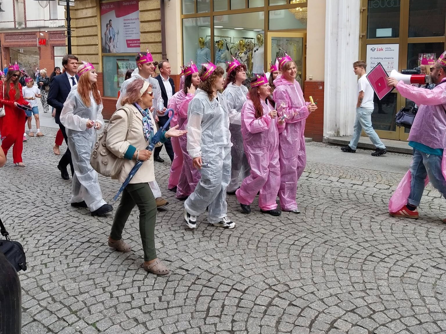 Młodzież V LO podczas udziału w legnickim Satyrykonie