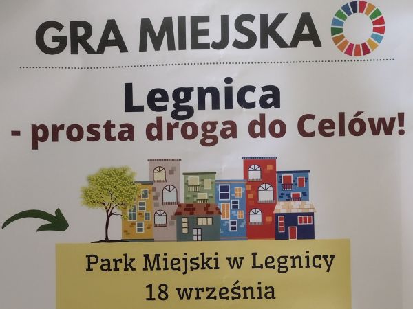 Fragment plakatu o grze miejskej w Legnicy